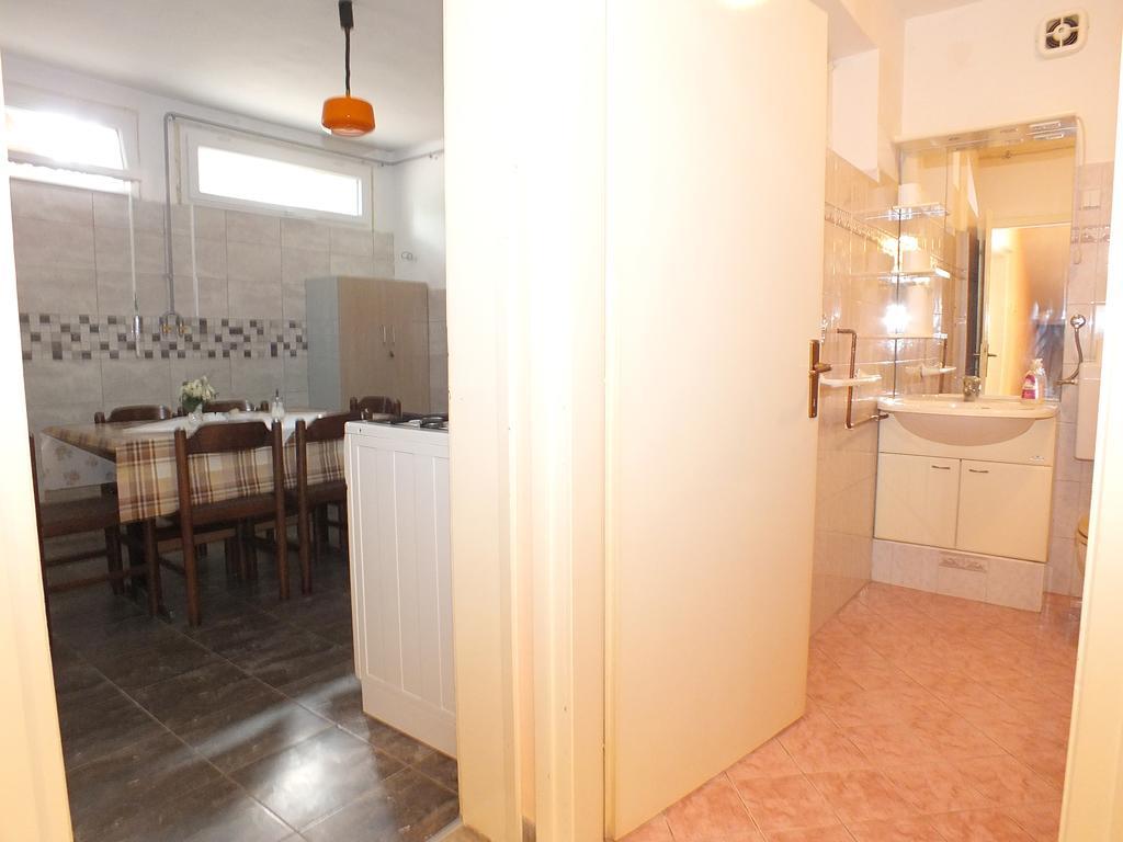 Biba Rooms คาร์โลวัตส์ ภายนอก รูปภาพ